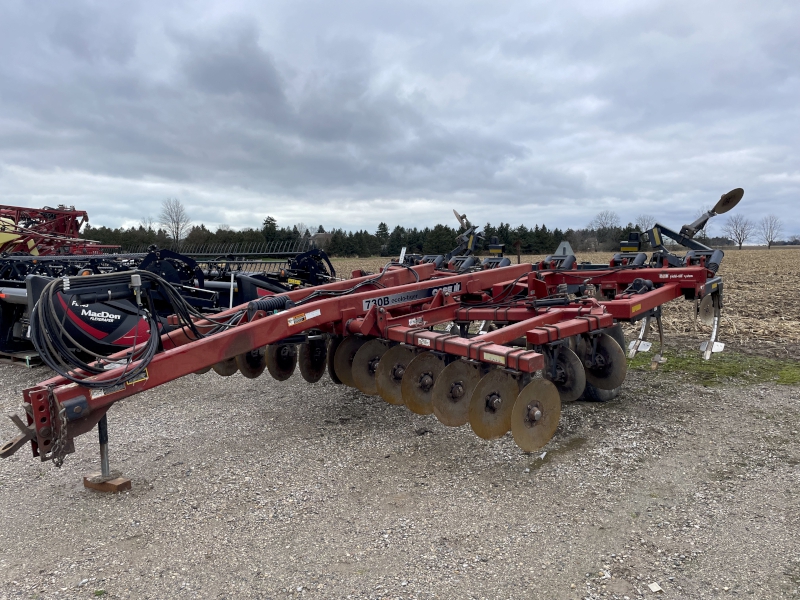 2000 CASE IH 730B DISC RIPPER