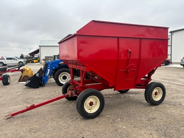 180 BUSHEL HOMEMADE GRAIN WAGON