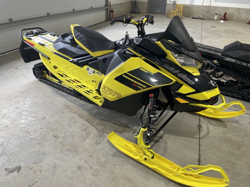 2021 SKI-DOO RENEGADE XRS 850 E-TEC SNOWMOBILE