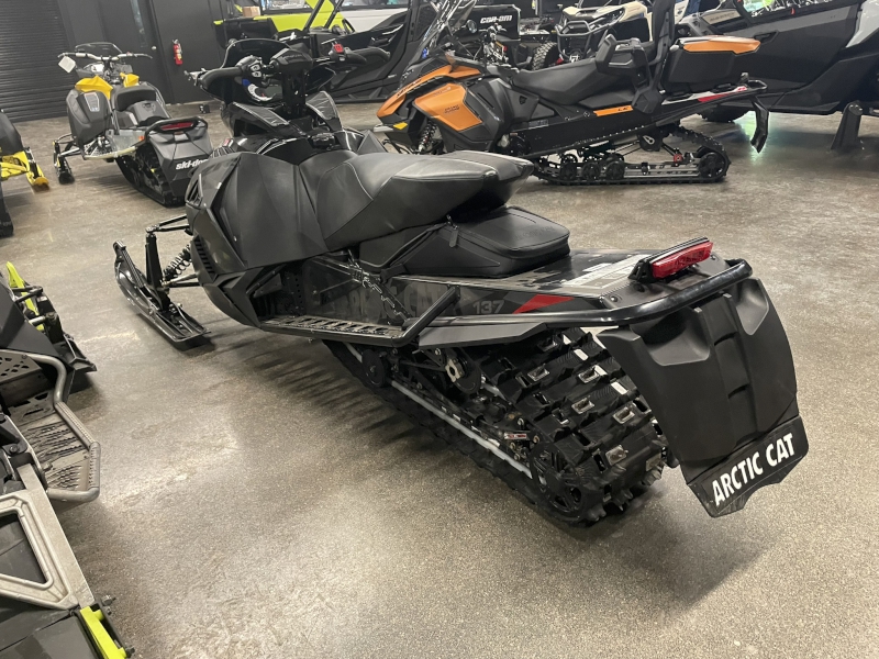 Snowmobiles  2016 ARCTIC CAT ZR9000 LIMITED SNOWMOBILE Photo