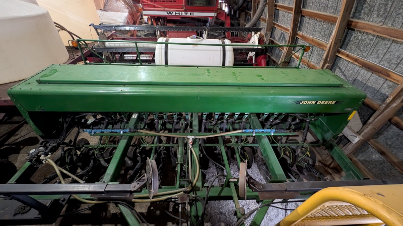 1991 JOHN DEERE 750 BOX DRILL