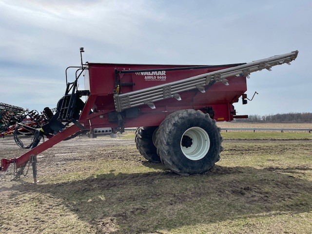 2016 SALFORD 8600 VALMAR APPLICATOR