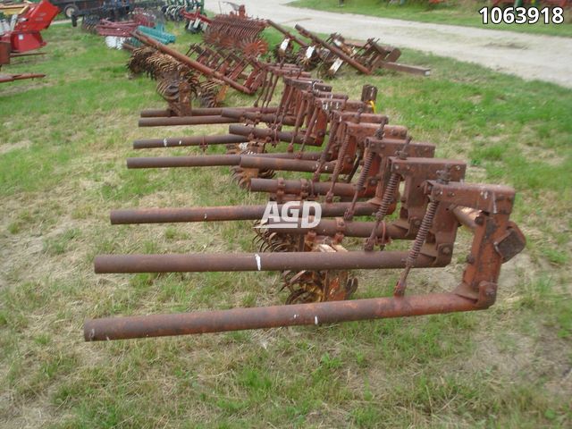 Tillage - Cultivators  Lilliston 4 ROW Row Crop Cultivator Photo