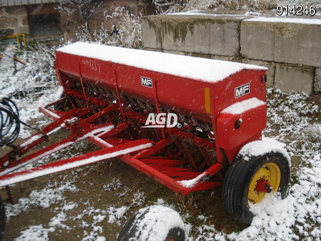 Planting  Massey Ferguson 33 Drill Photo