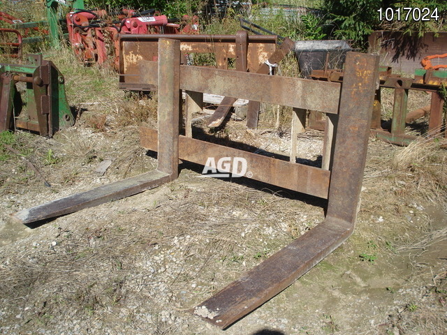 Attachments  Home Built QA Pallet Fork Photo