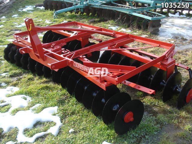 Tillage - Discs  Massey Ferguson 7.5 FT Disc Photo