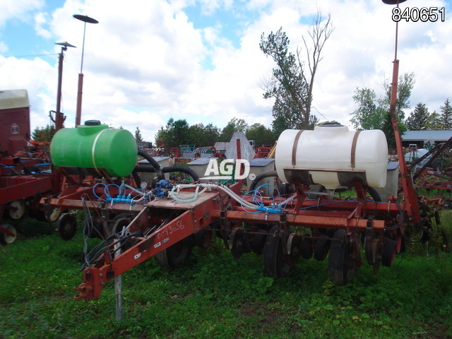 Planting  Massey Ferguson 640 Planter Photo