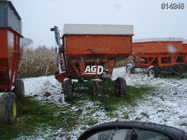 Grain Handling  Turnco Gravity Box Photo