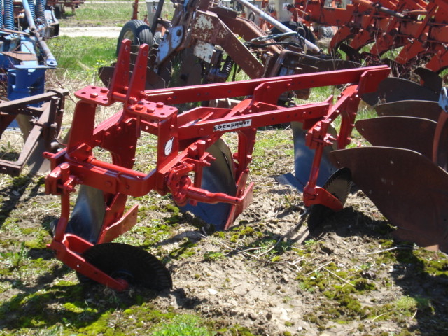 Tillage - Plows  Cockshutt Plow Photo