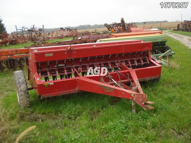 Planting  International Harvester 5100 Drill Photo