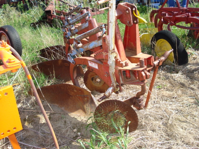 Tillage - Plows  Overum Triple K Plow Photo