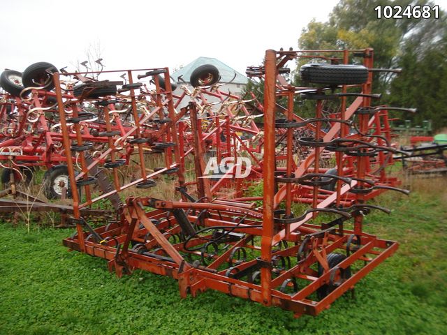 Tillage - Cultivators  16FT Cultivator Photo