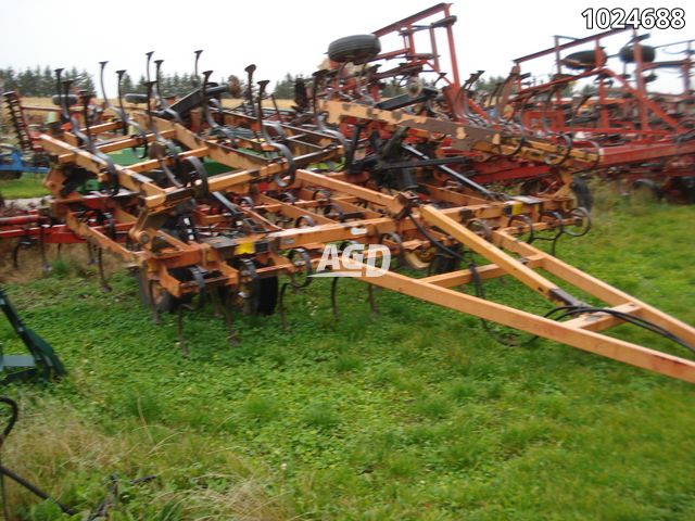 Tillage - Cultivators  Vicon FC2500T Cultivator Photo