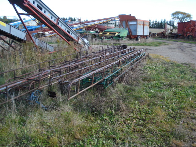 Augers/Conveyers  Bale Elevators Photo