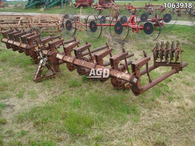 Tillage - Cultivators  Lilliston 4 ROW Row Crop Cultivator Photo