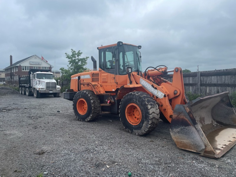 Landscape & Construction  We Finance ALL TYPES OF CREDIT - 2012 Doosan DL250 Wheel Loader Photo