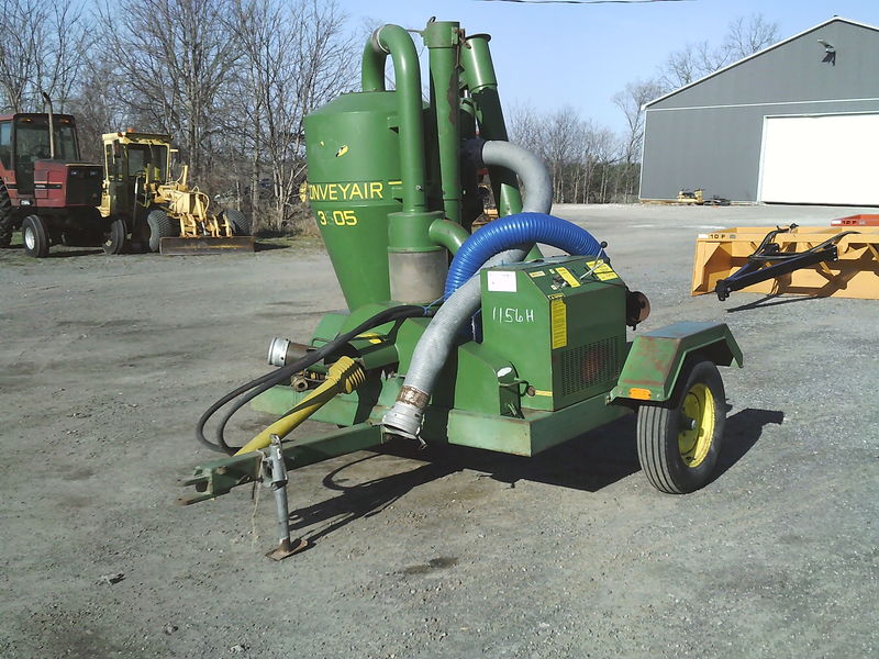 Grain Vacuums and Augers  Conveyair 3505 Grain Vacuum Photo