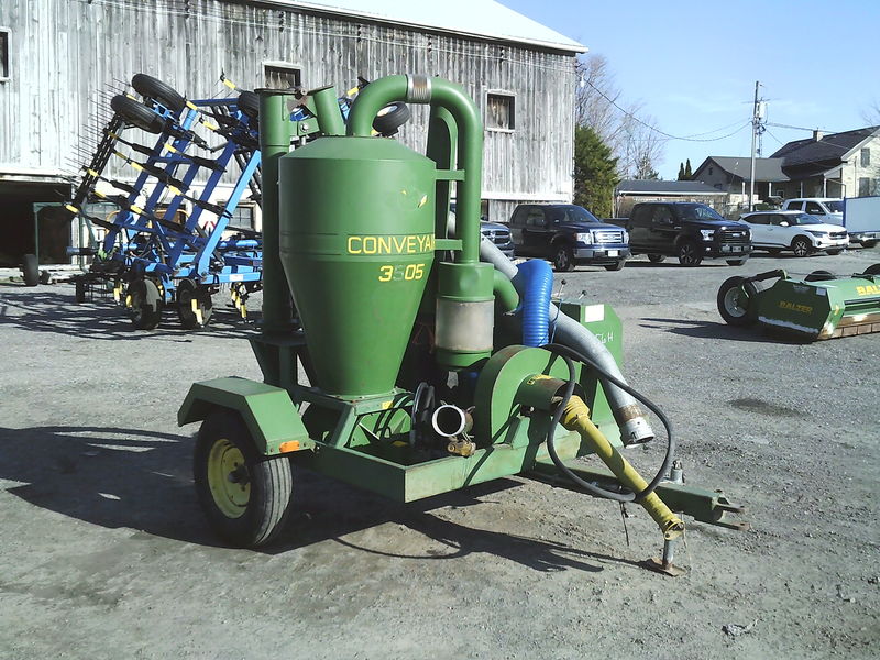 Grain Vacuums and Augers  Conveyair 3505 Grain Vacuum Photo