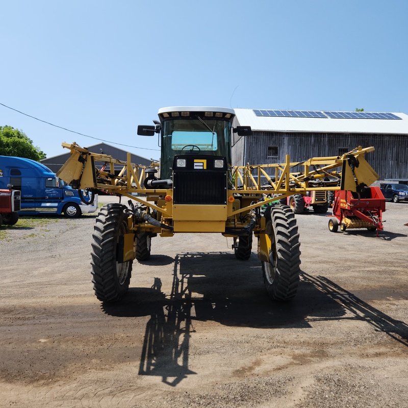 Sprayers  Ag Chem Rogator 854 Sprayer Photo