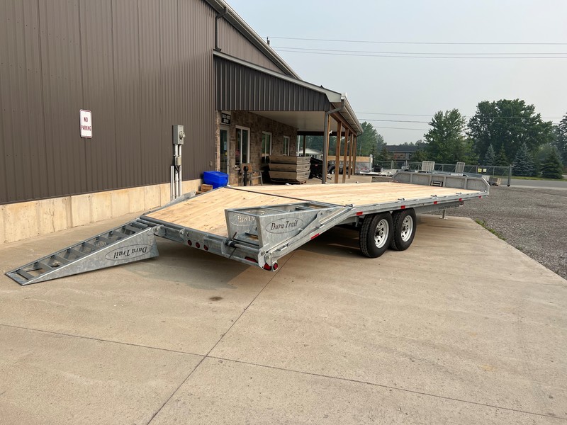 Equipment Haulers  Duratrail 25’ Deckover Float with Winch Photo