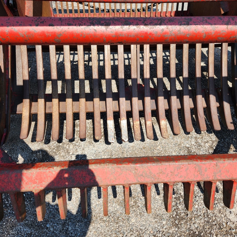 Rock Pickers and Rock Rakes  Harmon 5460 Rock Picker Photo