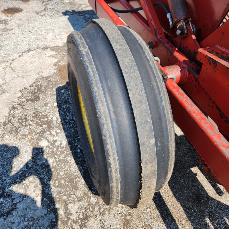 Rock Pickers and Rock Rakes  Harmon 5460 Rock Picker Photo