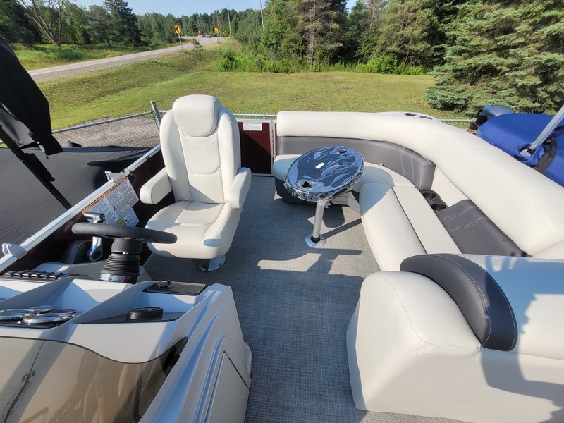 Boats  2023 Sylvan Mirage 818 Cruise w Yamaha T60LB Photo