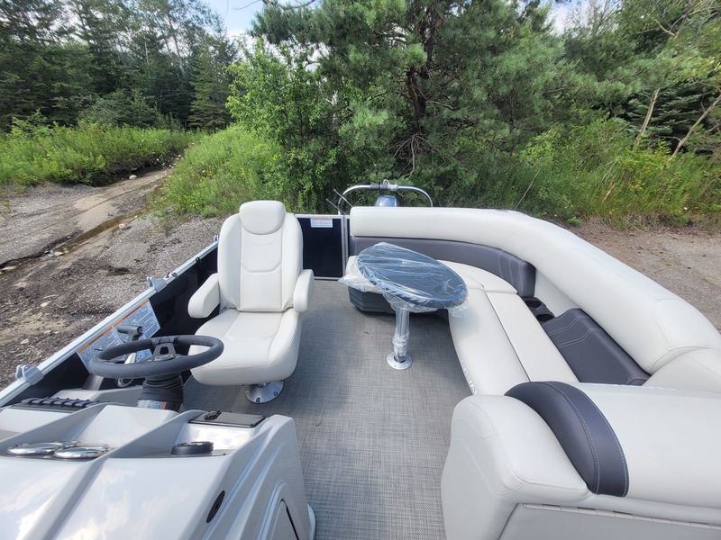 Boats  2023 Sylvan Mirage 818 Cruise Yamaha F60 Photo