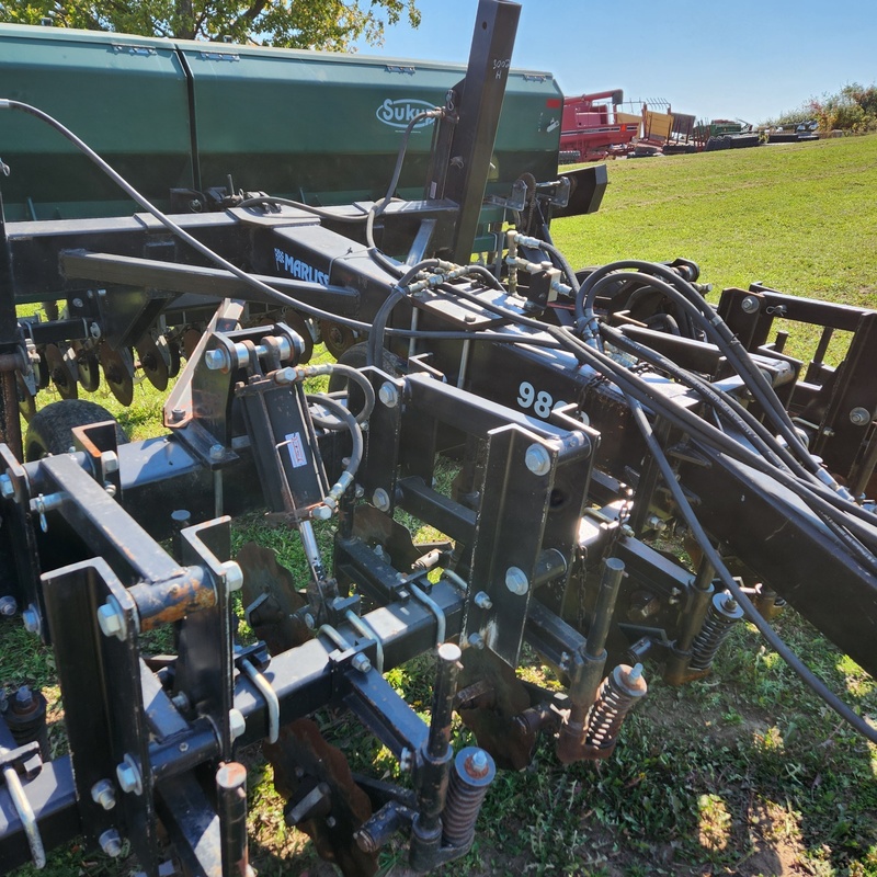 Planting Equipment  Marliss 15' No-Till Drill  Photo