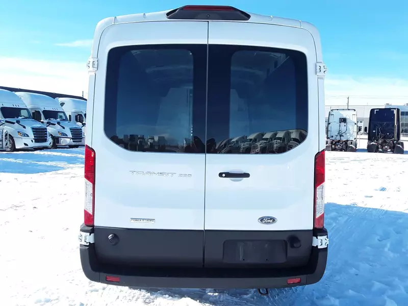 Heavy Equipment & Accessories  2019 Ford TRANSIT 250 Photo