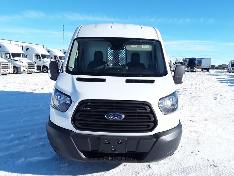 Heavy Equipment & Accessories  2019 Ford TRANSIT 250 Photo