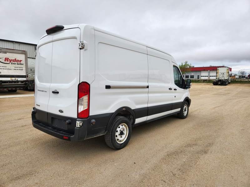 Transportation/Trucks  2018 Ford TRANSIT 250 Photo