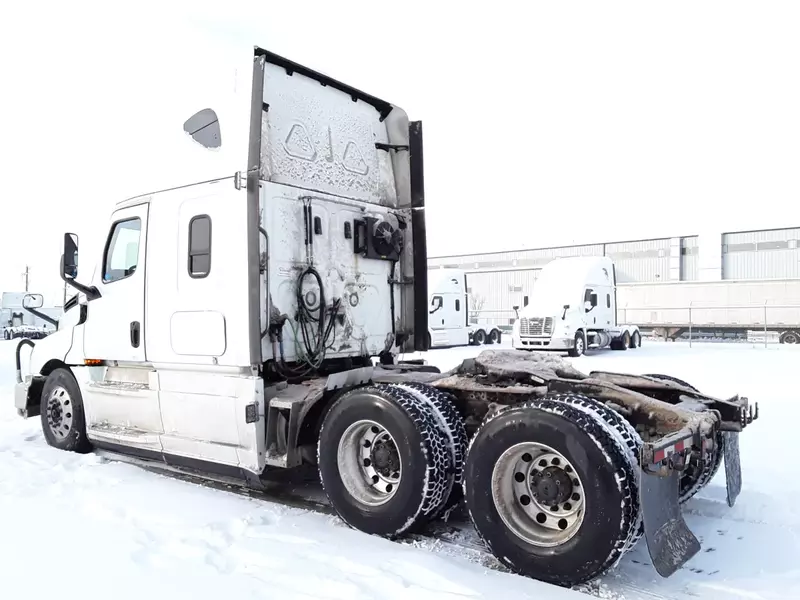 Transportation/Trucks  2020 Freightliner CASCADIA Photo