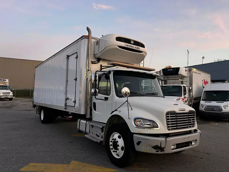 2018 Freightliner M2 106