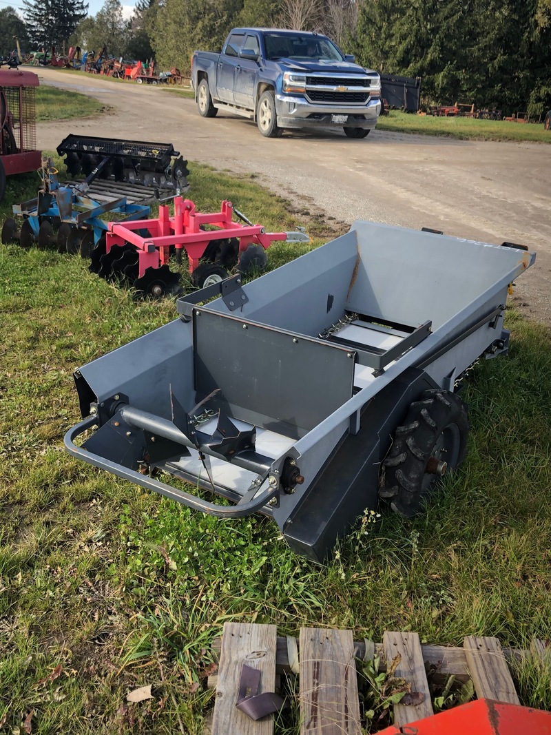 Manure Equipment  Braber 25GD Manure Spreader Photo