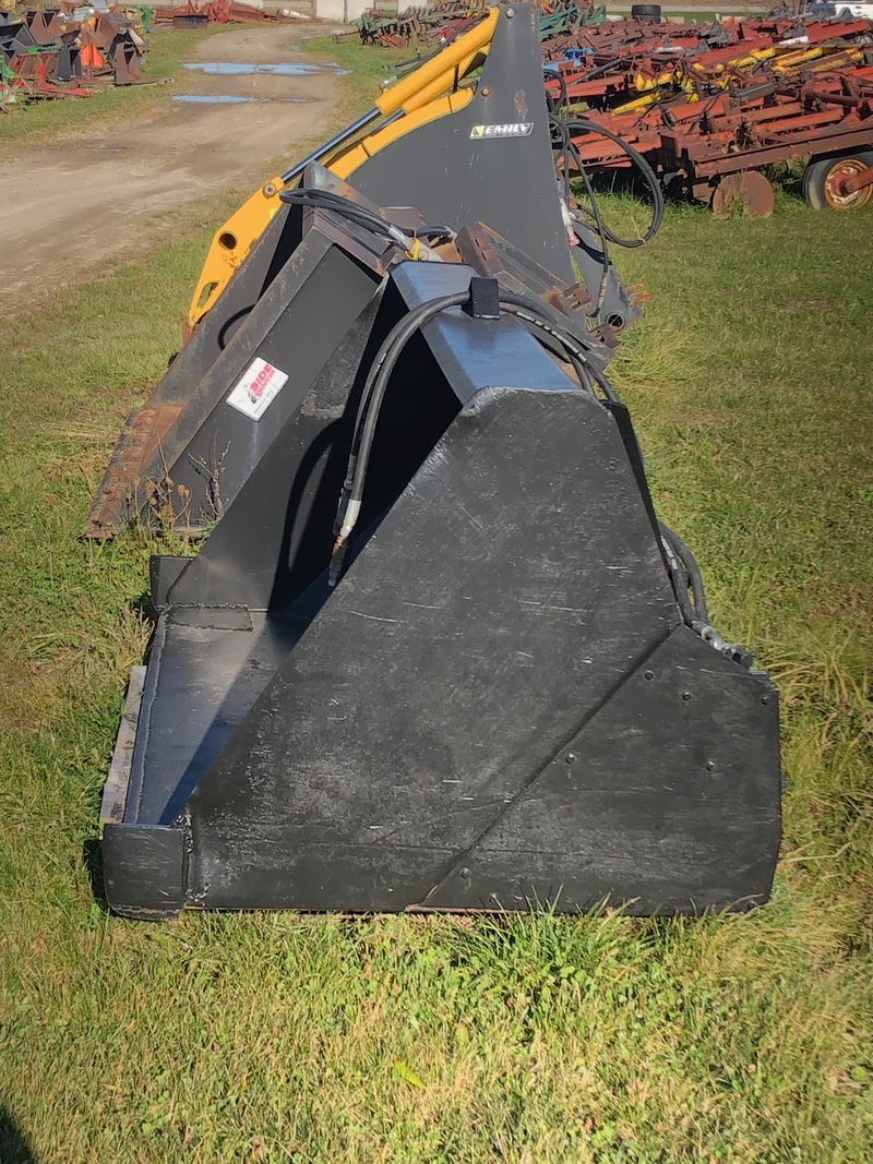 Attachments  Auger Unload Feeder Bucket 6ft - Skid Steer & Quick Attach Photo