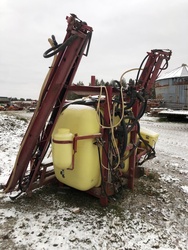 Chemical/Fertilizer Application  Hardi 250 Gallon 3pt Sprayer 38ft booms Photo