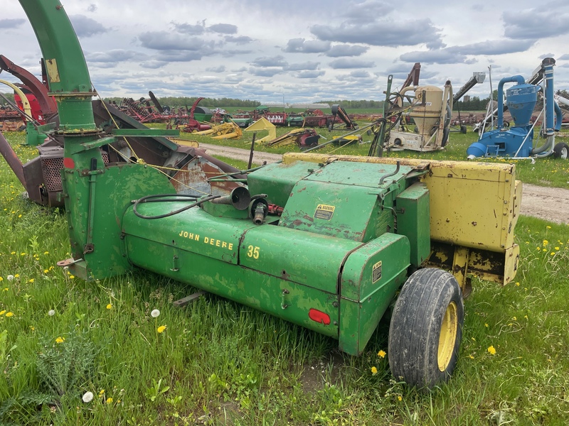 Hay/Forage/Livestock  John Deere 35 Forage Harvester with Hay Head Photo