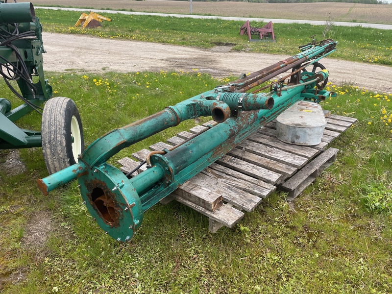 Manure Equipment  Houle 4.5" x 10ft - Electric Manure Pump Photo