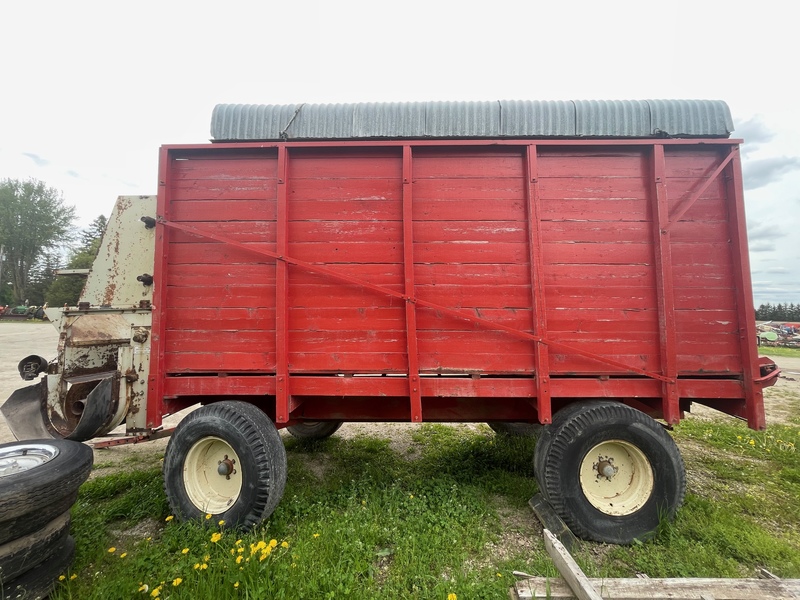 Hay/Forage/Livestock  Dion Forage Wagon - Heavy Gear Photo