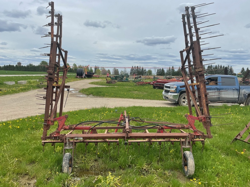 Tillage - Harrow  26ft Westfield Harrow - Hydraulic Fold Photo