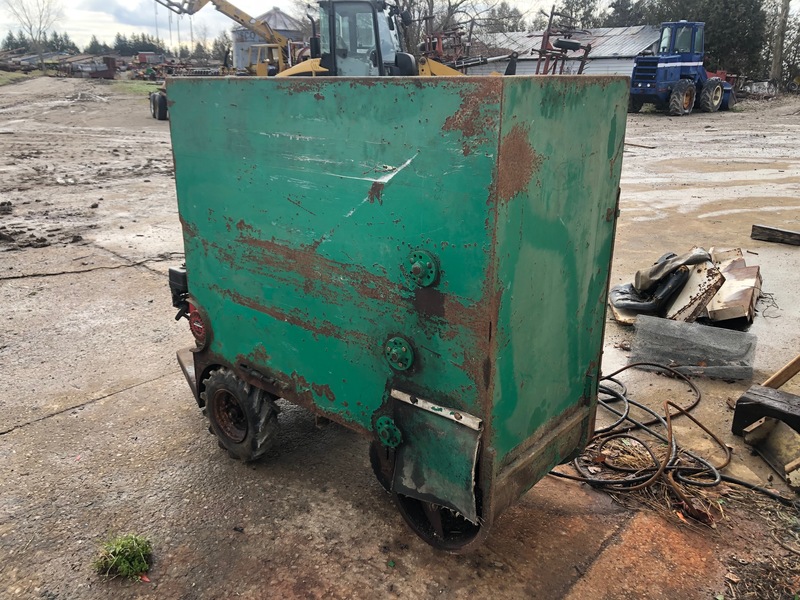 Hay/Forage/Livestock  WIC 32 Feed Cart - Gas Powered - Self-propelled Photo