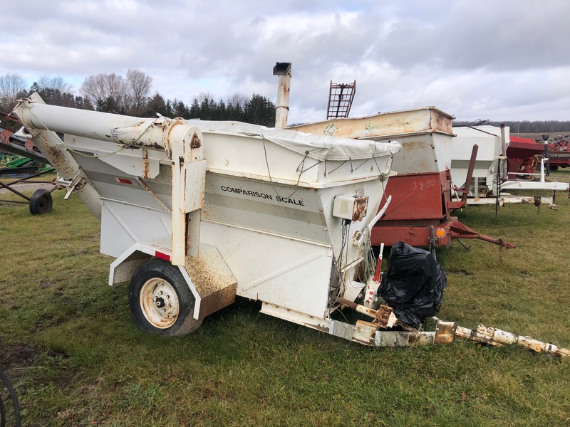 Grain Handling  Weight Transfer Comparison Scale - With Unloading Auger • Gas Engine with Tarp Photo