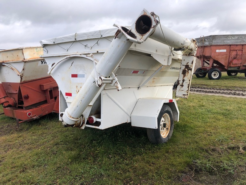 Grain Handling  Weight Transfer Comparison Scale - With Unloading Auger • Gas Engine with Tarp Photo