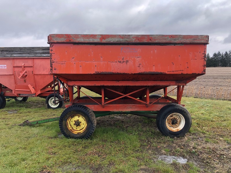 Wagons  Killbros ~ Hydraulic Fertilizer Wagon with 2 Augers Photo