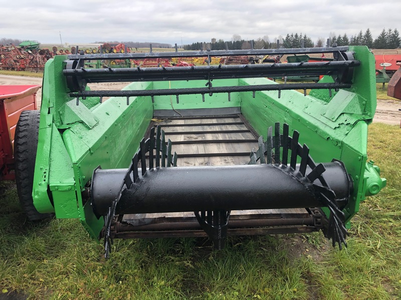 Manure Equipment  John Deere Manure Spreader - Double Beater Photo