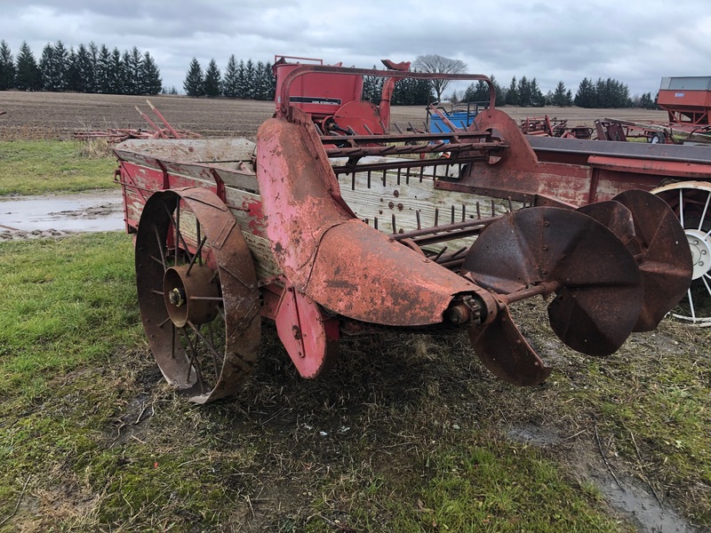 Manure Equipment  Massey Harris Manure Spreader - Ground Drive, Newer Floor Photo