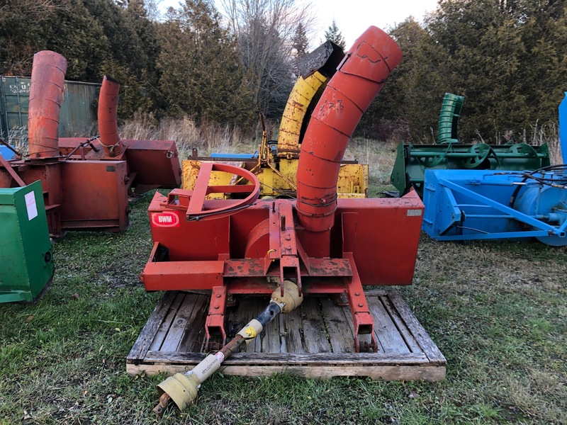 Manure Equipment  BWM Snow Blower - Hydraulic Chute, SA (Single Auger) Photo