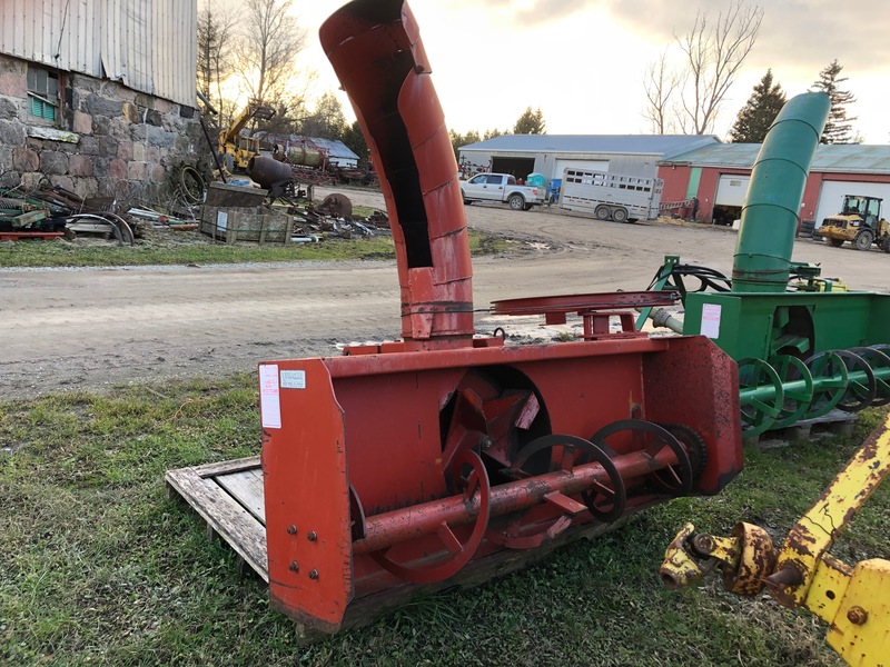 Manure Equipment  BWM Snow Blower - Hydraulic Chute, SA (Single Auger) Photo