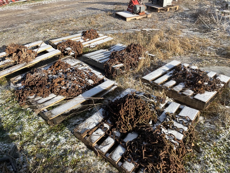 Tractors  Various Tractor Chains Photo